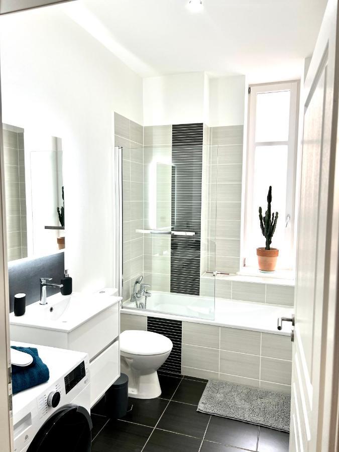Hyper Centre - Colmar Cathedrale - Parking Gratuit Apartment Exterior photo
